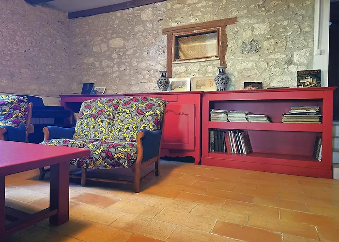 Holiday home Magnifique Ferme Renovee Et Sa Piscine Ecologique - 15 Personnes - 7 Touffailles