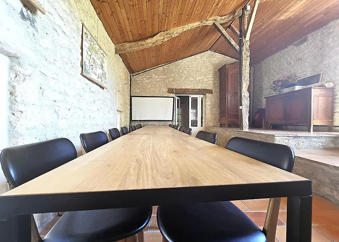 Magnifique Ferme Renovee Et Sa Piscine Ecologique - 15 Personnes - 7 Holiday home Touffailles